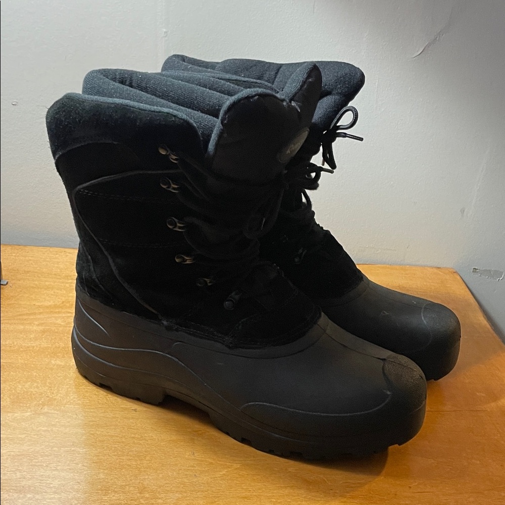 Men's Quest Pac Black Insulated Snow Boots. Size 11